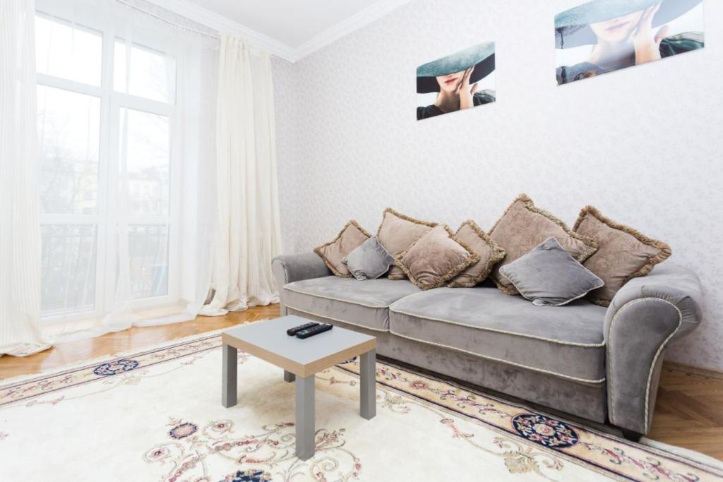 Apartment Lenina 3 Minsk Buitenkant foto