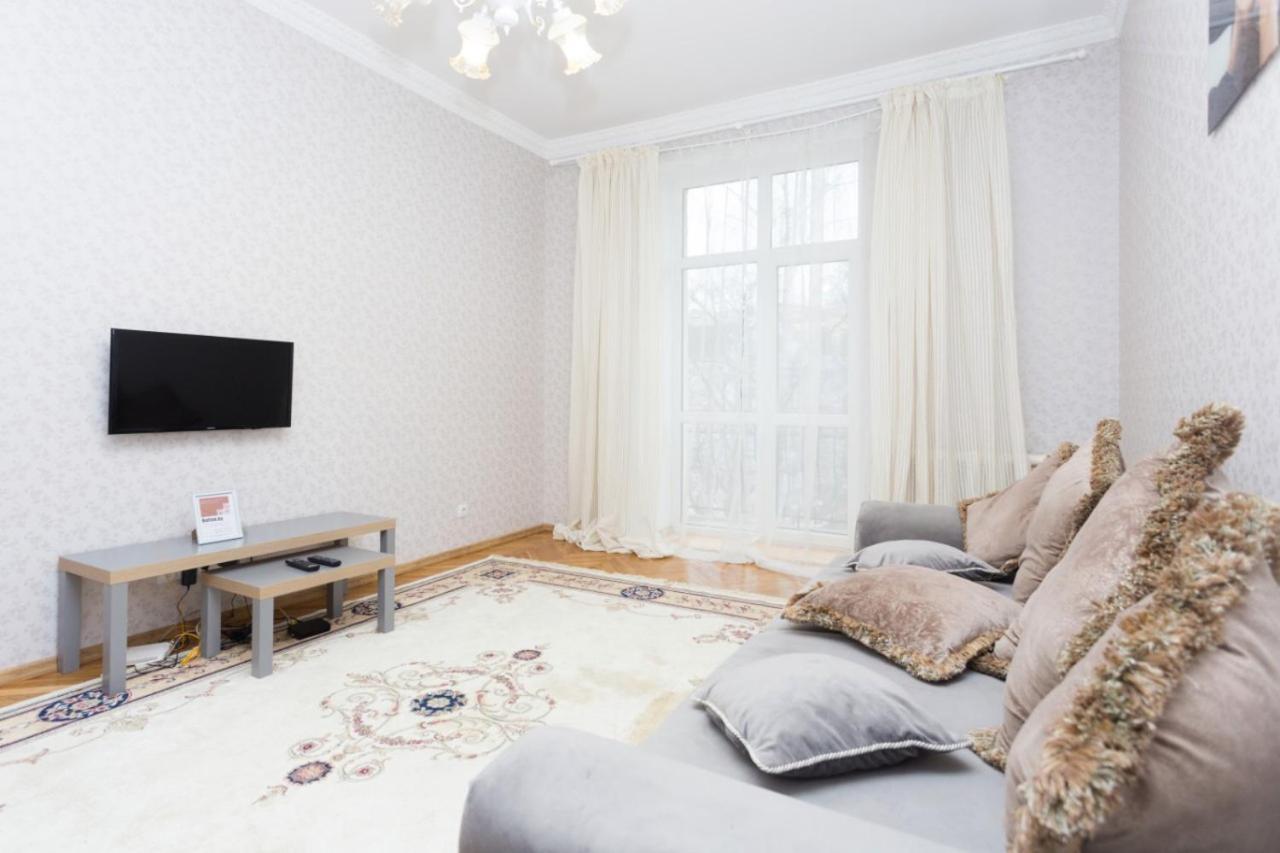 Apartment Lenina 3 Minsk Buitenkant foto